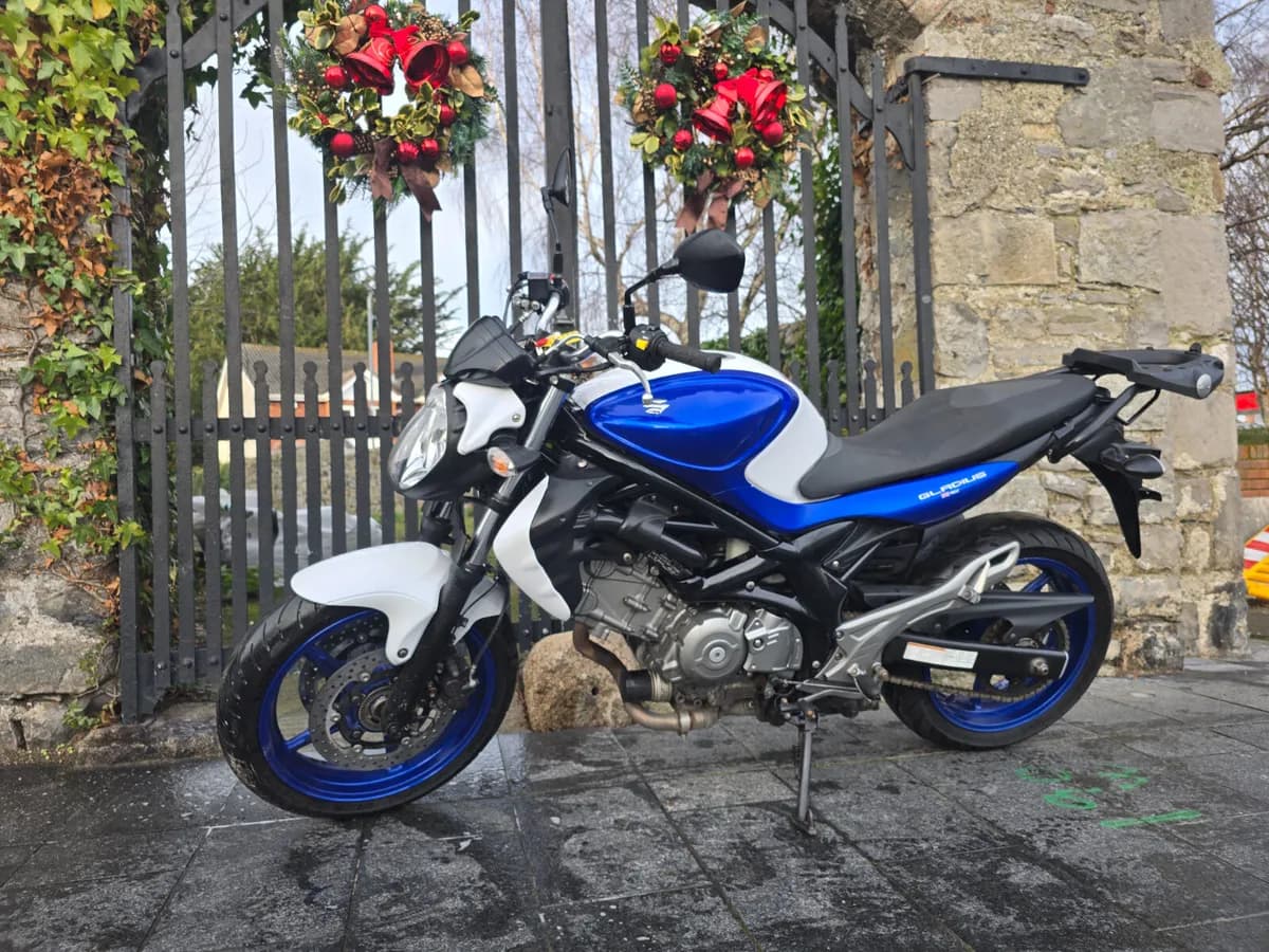 2015 Suzuki SV650 (Gladius) for sale in Dublin — 2015 Suzuki SV650 Gladius